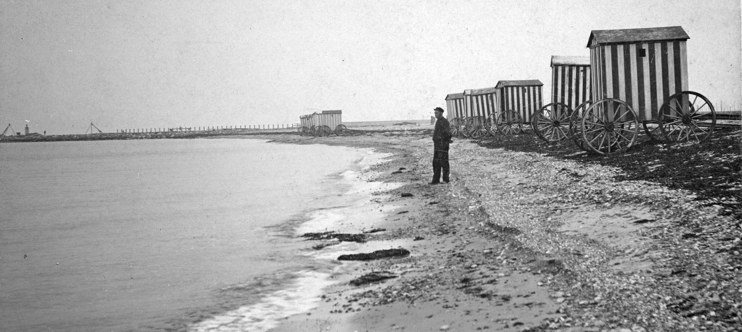 Badehuse ved Gilleleje i gamle dage